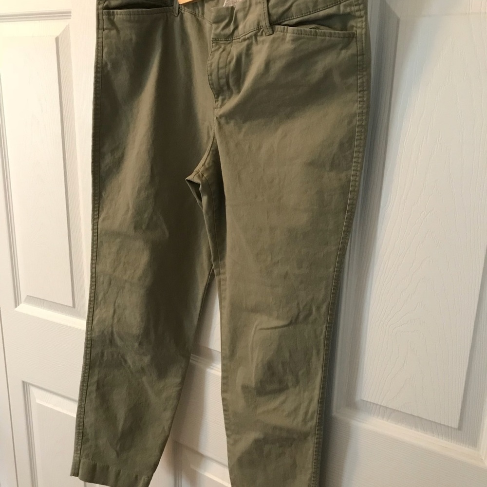 Old Navy green pixie ankle pants size 8